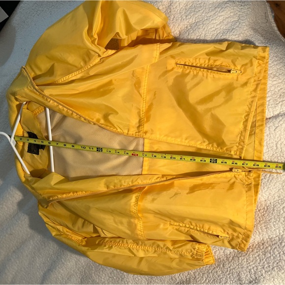 Eddie Bauer Bright Yellow Jacket - Picture 7 of 12